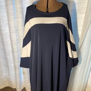 Nina Leonard plus size 1X navy blue and white bell sleeves